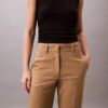 Calças chino de corte reto em algodão Cotton Stretch Calças chino de corte reto em algodão Cotton Stretch