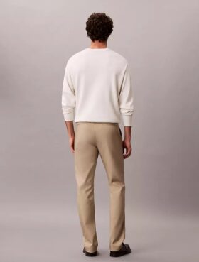 Calças chino elásticas modernas