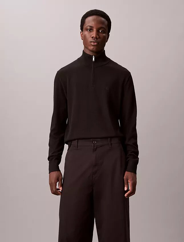 Calças Chino largas em sarja Cotton Stretch de algodão Calças Chino largas em sarja Cotton Stretch de algodão
