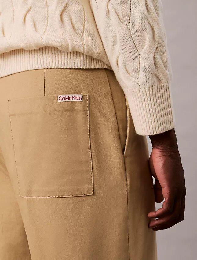 Calças Chino Retas com Pregas dos Anos 90s Straight Calças Chino Retas com Pregas dos Anos 90s Straight