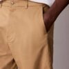 Calças chino retas em algodão Cotton Stretch 90s Straight Calças chino retas em algodão Cotton Stretch 90s Straight