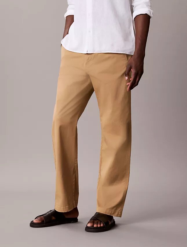 Calças chino retas em algodão Cotton Stretch 90s Straight Calças chino retas em algodão Cotton Stretch 90s Straight