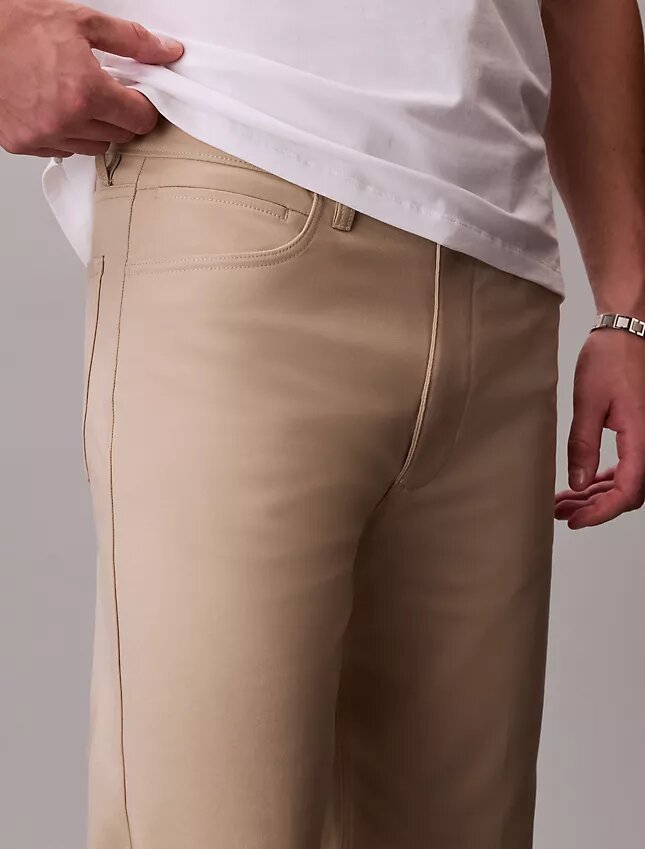 Calças de 5 bolsos com corte reto elástico padrão Calças de 5 bolsos com corte reto elástico padrão