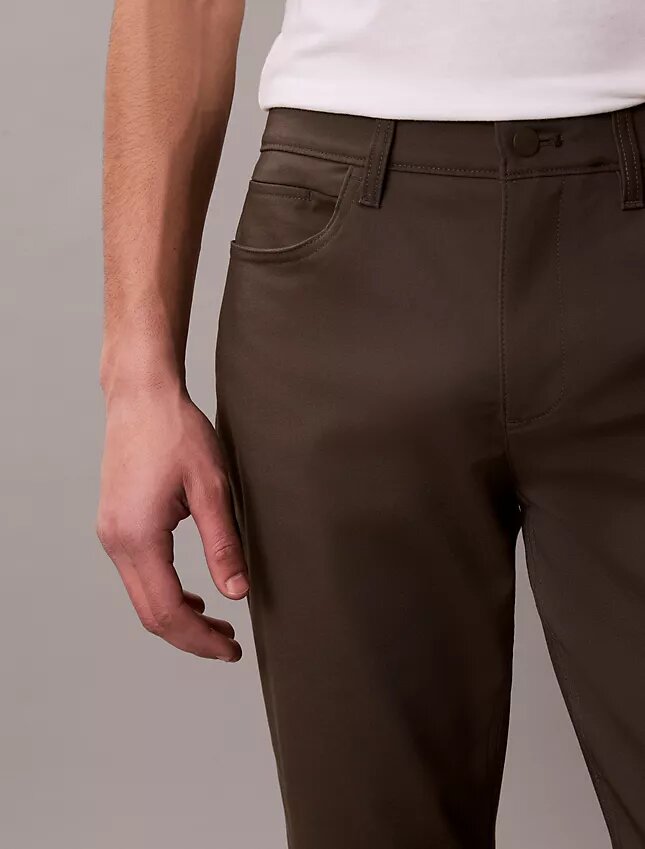 Calças Slim Move de 5 bolsos Calças Slim Move de 5 bolsos