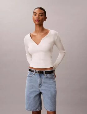 Calções Bermuda em Denim