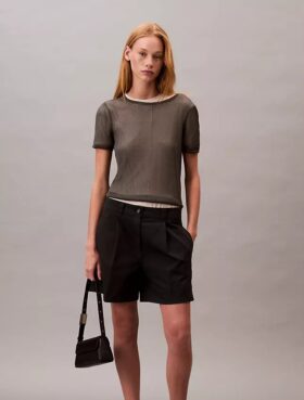 Calções Bermuda em sarja Cotton Stretch de algodão com pregas