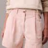 Calções Bermuda em sarja Cotton Stretch de algodão com pregas Calções Bermuda em sarja Cotton Stretch de algodão com pregas