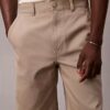 Calções Chino largos dos anos 90 Calções Chino largos dos anos 90