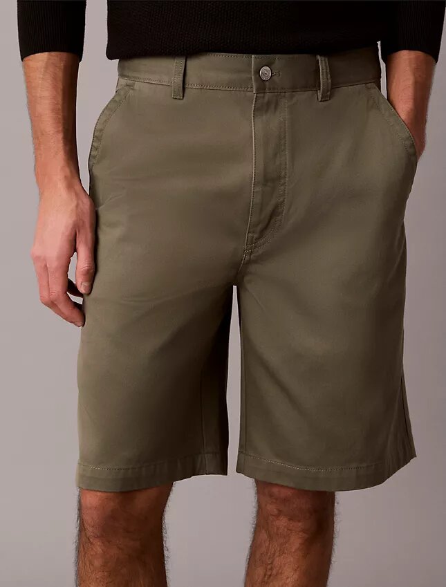 Calções Chino largos dos anos 90 Calções Chino largos dos anos 90