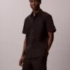Camisa clássica com botões em seersucker