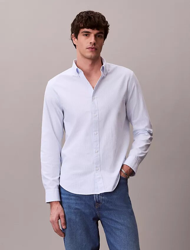 Camisa clássica de botões em oxford de algodão Cotton Stretch às riscas Camisa clássica de botões em oxford de algodão Cotton Stretch às riscas
