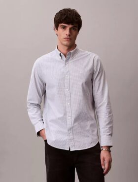 Camisa clássica de botões em oxford de algodão Cotton Stretch às riscas