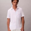 Camisa clássica de botões em seersucker liso Camisa clássica de botões em seersucker liso