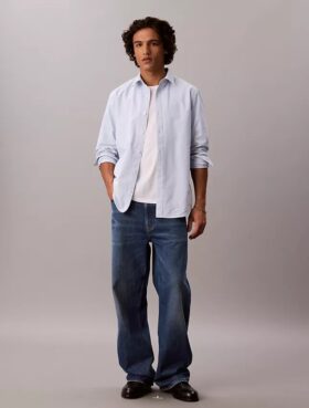 Camisa clássica de botões em tecido Oxford liso