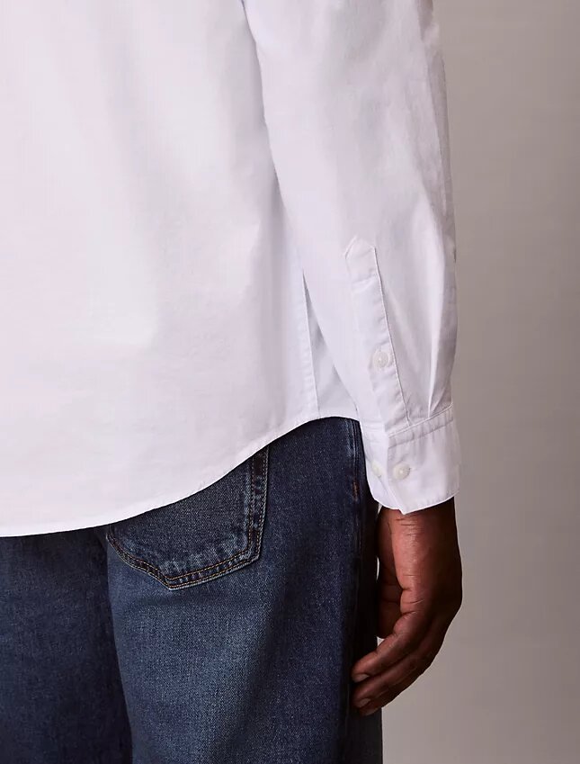Camisa clássica de botões em tecido Oxford liso Camisa clássica de botões em tecido Oxford liso