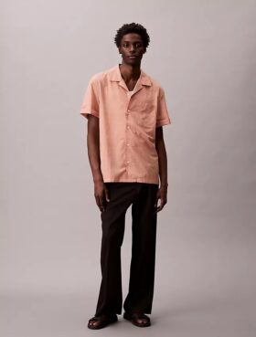 Camisa clássica de botões Oxford às riscas