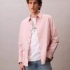 Camisa clássica de botões Oxford às riscas