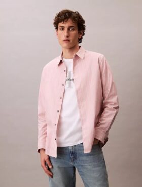 Camisa clássica de botões Oxford às riscas