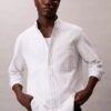 Camisa clássica de botões Oxford às riscas