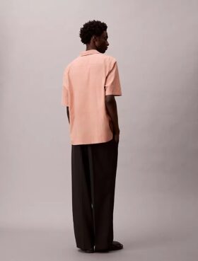 Camisa clássica de botões Oxford às riscas
