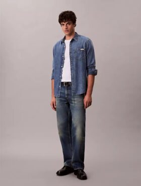 Camisa clássica de Denim com botões