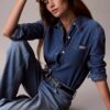 Camisa clássica de Denim com botões Camisa clássica de Denim com botões