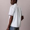 Camisa clássica de Denim de manga curta com botões Camisa clássica de Denim de manga curta com botões