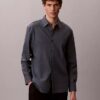 Camisa clássica de linho e algodão com botões Camisa clássica de linho e algodão com botões