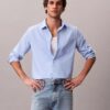 Camisa clássica de popeline lavado com botões Camisa clássica de popeline lavado com botões