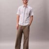 Camisa clássica elástica com riscas tingidas no fio Camisa clássica elástica com riscas tingidas no fio