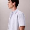 Camisa clássica elástica com riscas tingidas no fio