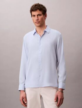 Camisa clássica em mistura de linho liso