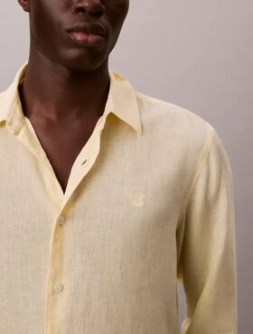 Camisa clássica em mistura de linho liso