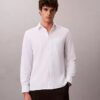 Camisa clássica lisa em seersucker Camisa clássica lisa em seersucker