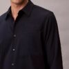Camisa clássica lisa em seersucker Camisa clássica lisa em seersucker