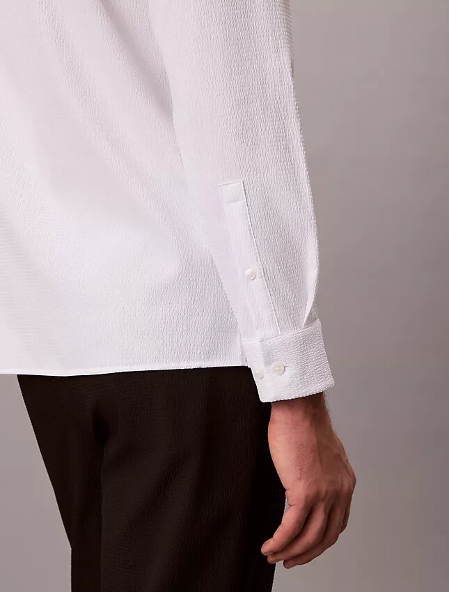 Camisa clássica lisa em seersucker Camisa clássica lisa em seersucker