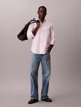 Camisa clássica Oxford lisa com botões