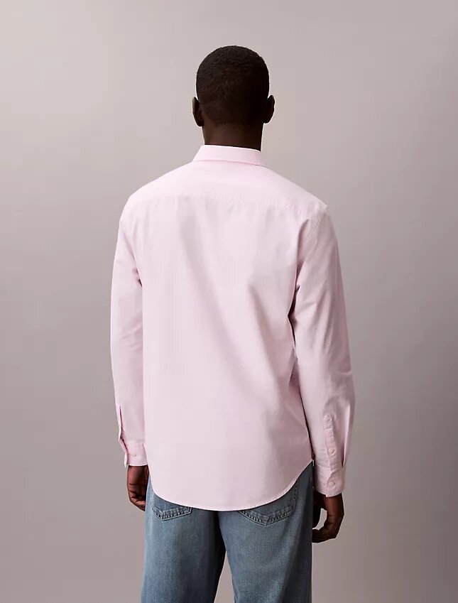 Camisa clássica Oxford lisa com botões Camisa clássica Oxford lisa com botões