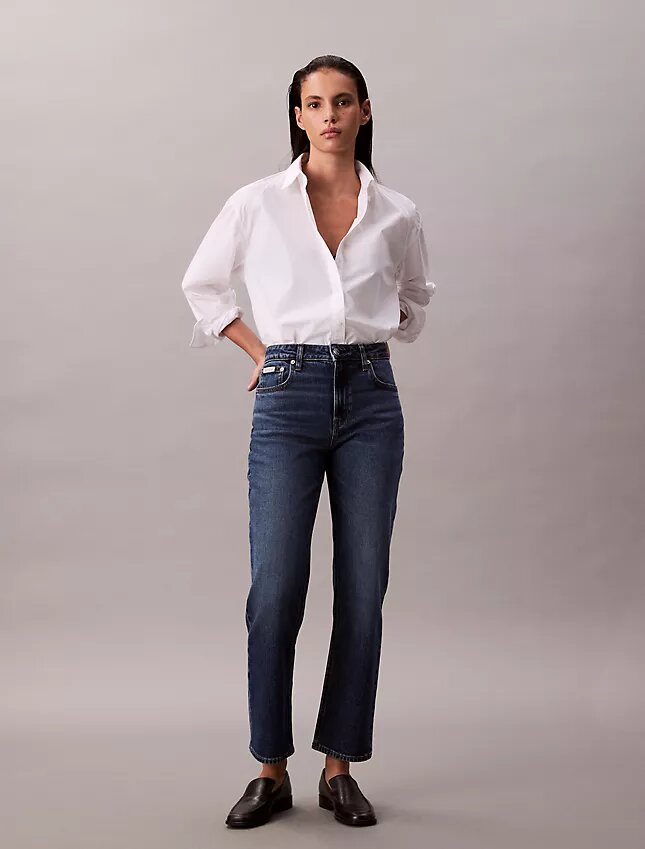 Camisa curta de corte quadrado com botões Camisa curta de corte quadrado com botões