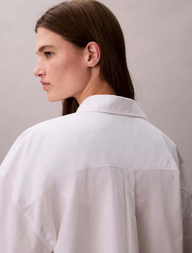 Camisa curta de popeline com botões e corte descontraído Camisa curta de popeline com botões e corte descontraído