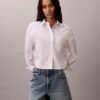 Camisa curta e larga de popeline de algodão com botões Camisa curta e larga de popeline de algodão com botões