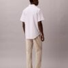 Camisa de algodão elástico com riscas finas e botões Camisa de algodão elástico com riscas finas e botões