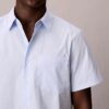 Camisa de algodão elástico com riscas finas e botões Camisa de algodão elástico com riscas finas e botões