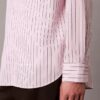 Camisa de algodão às riscas com botões e corte descontraído Camisa de algodão às riscas com botões e corte descontraído