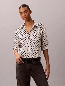 Camisa de botões com aba enrolada em Lyocell