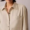 Camisa de botões com aba enrolada em Lyocell Camisa de botões com aba enrolada em Lyocell