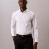 Camisa de botões com corte justo e elástico Camisa de botões com corte justo e elástico