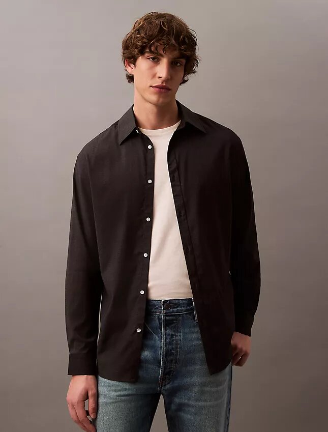 Camisa de botões em mistura de lã com corte descontraído Camisa de botões em mistura de lã com corte descontraído