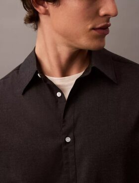 Camisa de botões em mistura de lã com corte descontraído