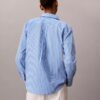Camisa de botões em popeline de algodão com riscas e logótipo Camisa de botões em popeline de algodão com riscas e logótipo